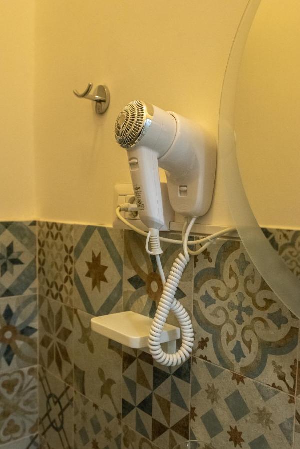 Two-roomed Flat In The Heart Of - Termini * Roma