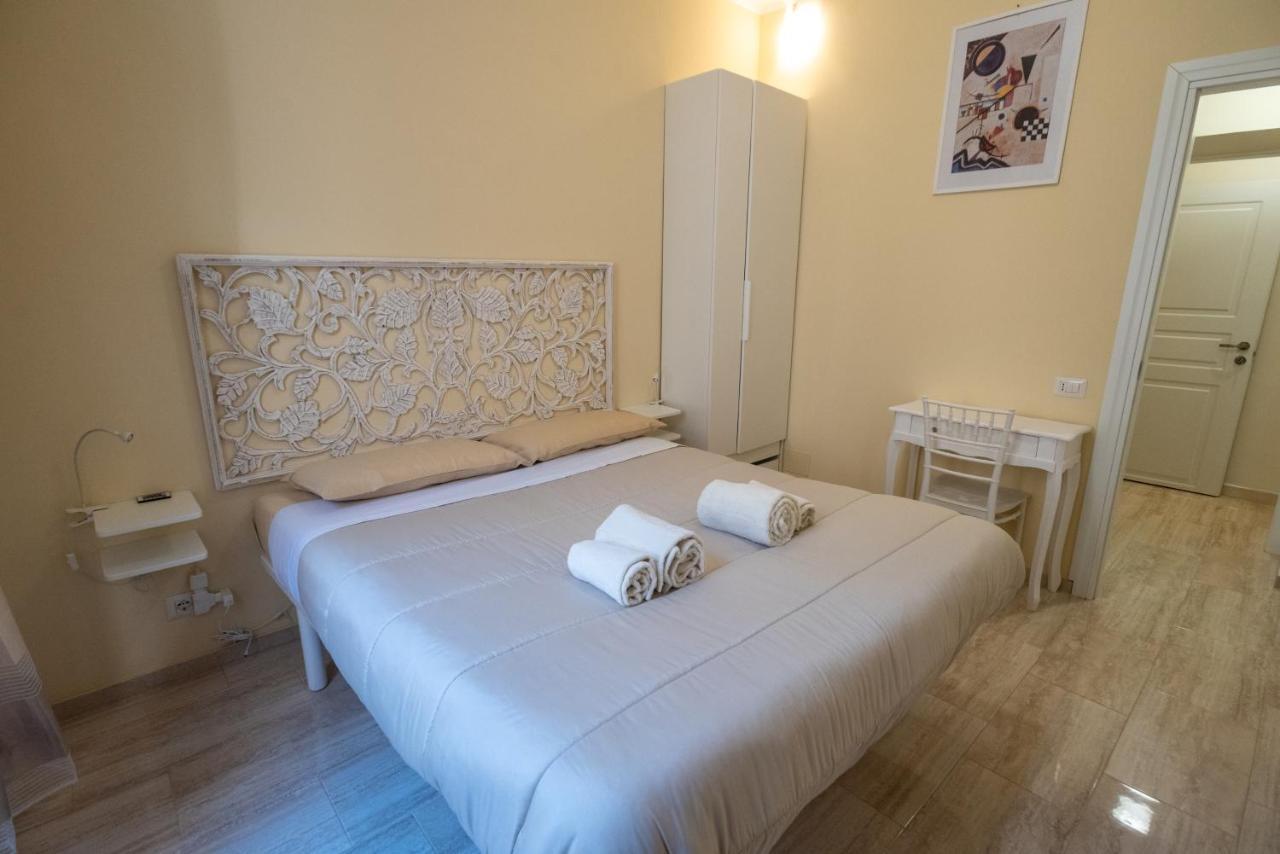 Two-roomed Flat In The Heart Of - Termini * Roma